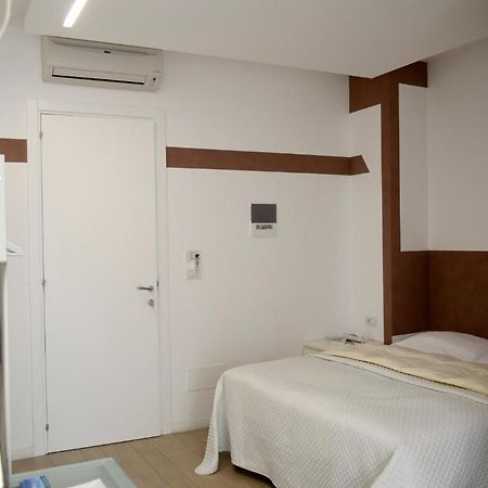 B&B Dimora Silvestri Поліньяно-а-Маре Номер фото
